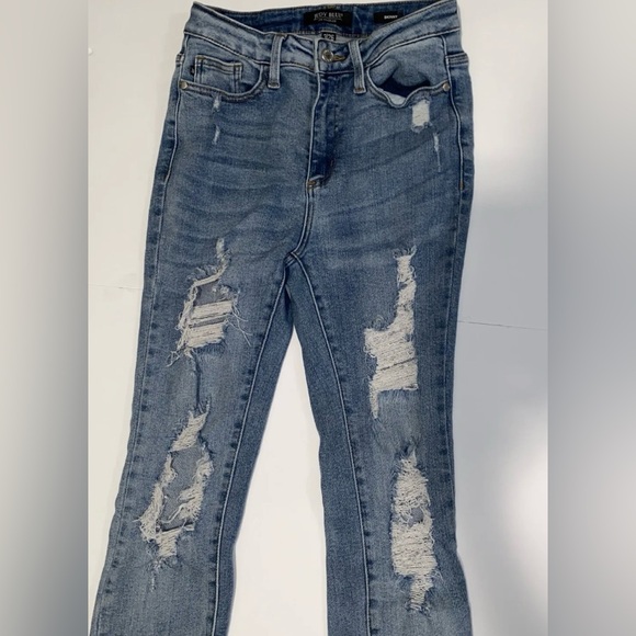 Judy Blue 3/26 Skinny Fit Distressed Raw Hem High Rise Blue Jeans Style JB8814 - Picture 2 of 9
